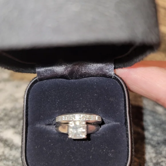 1.24 CT Tiffany Lucida Diamond Ring